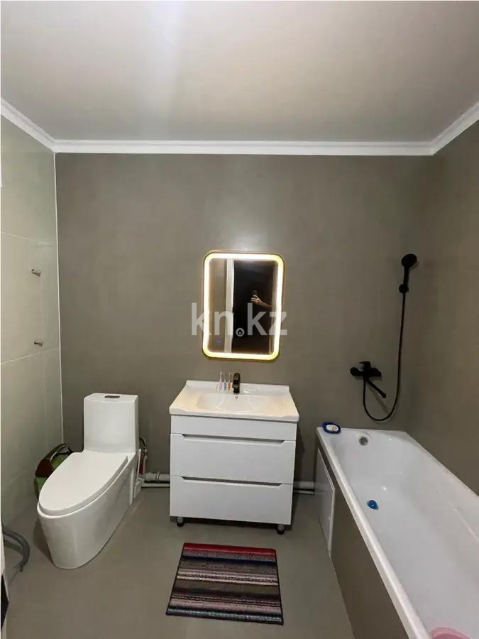 Продажа 2-комнатной квартиры, 70 м², мкр-н Кайрат, дом  303 в Алматы - фото 2
