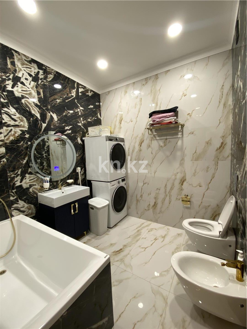 Продажа 4-комнатной квартиры, 132 м², ул. Шарля де Голля - Продажа квартир в Казахстане фото 16 из 27