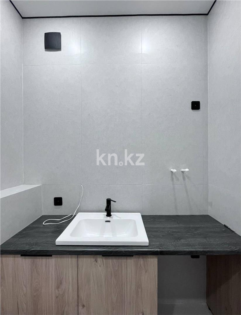 Продажа 2-комнатной квартиры, 52 м², ул. Муканова - Продажа квартир в Караганде фото 22 из 46