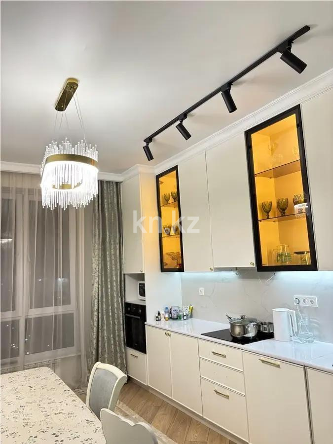 Продажа 3-комнатной квартиры, 100 м², пр. Абая, дом  164 в Алматы - фото 4