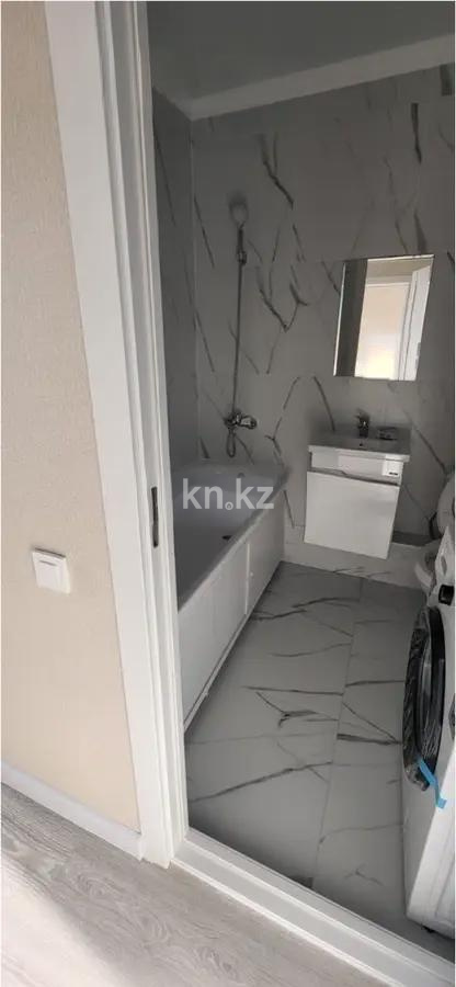 Продажа 1-комнатной квартиры, 35 м², ул. Толе би, дом  24 в Астане - фото 3