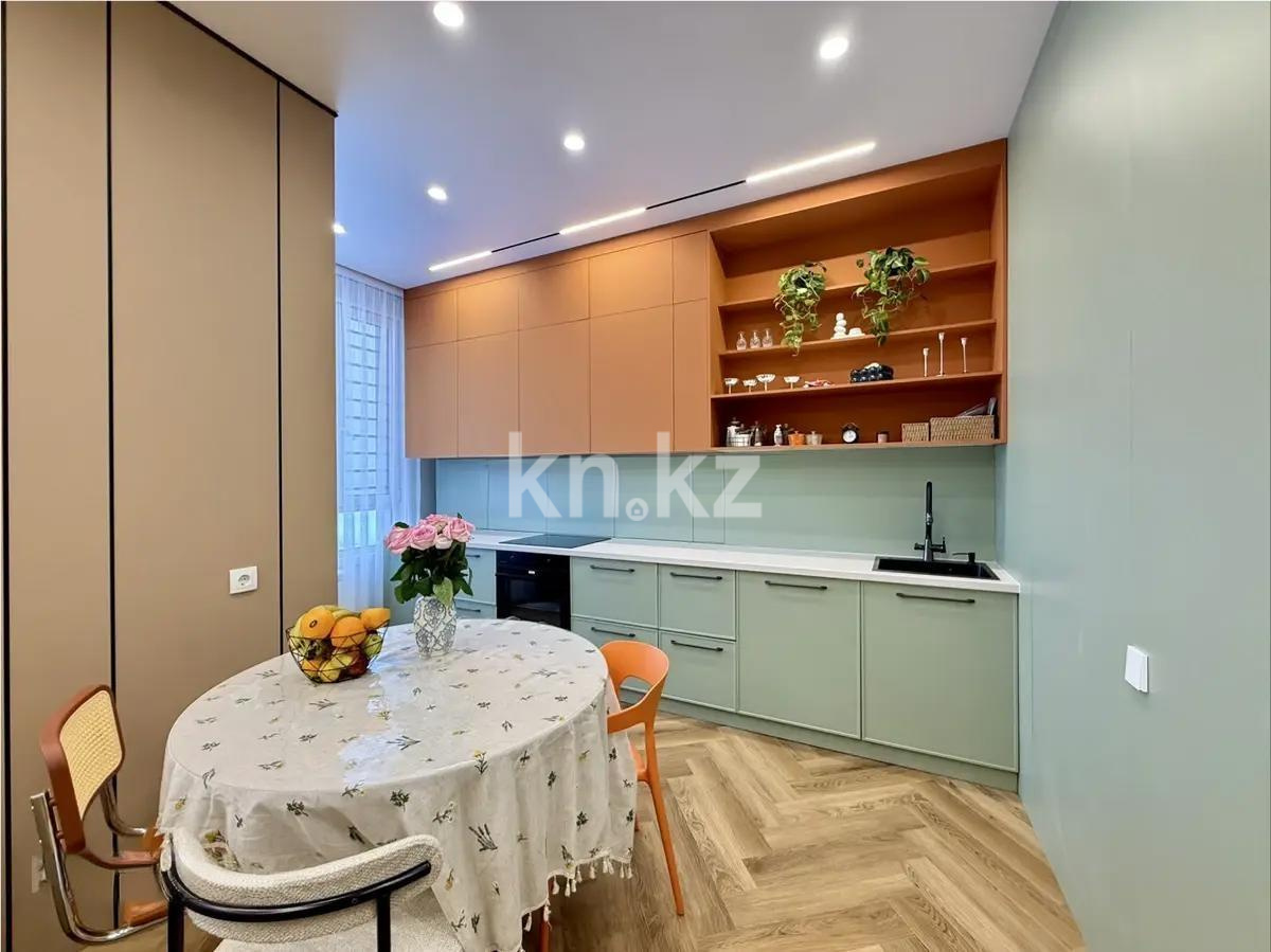 Продажа 3-комнатной квартиры, 100 м², пр. Туран, дом  59/2 в Астане - фото 4