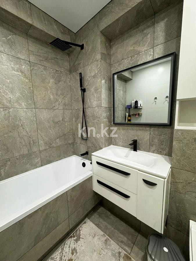 Продажа 2-комнатной квартиры, 52 м², ул. Халиуллина, дом  172 в Алматы - фото 6