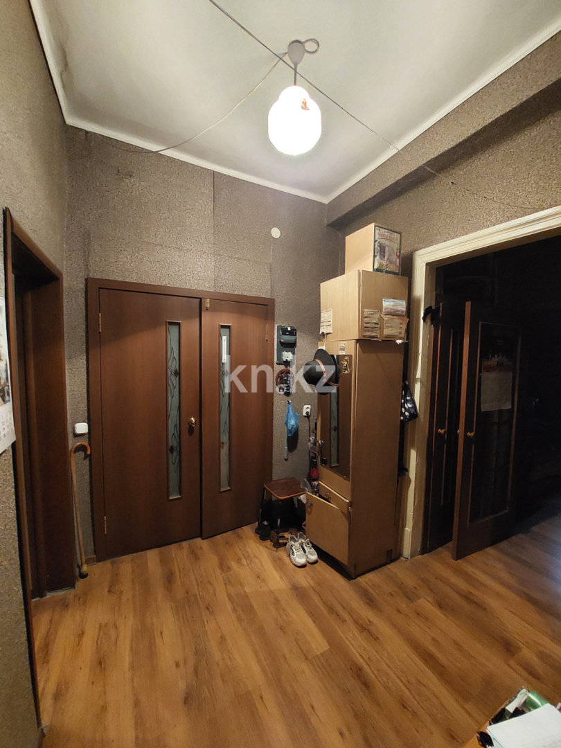 Продажа 3-комнатной квартиры, 63 м², ул. Жамбыла в Караганде - фото 7