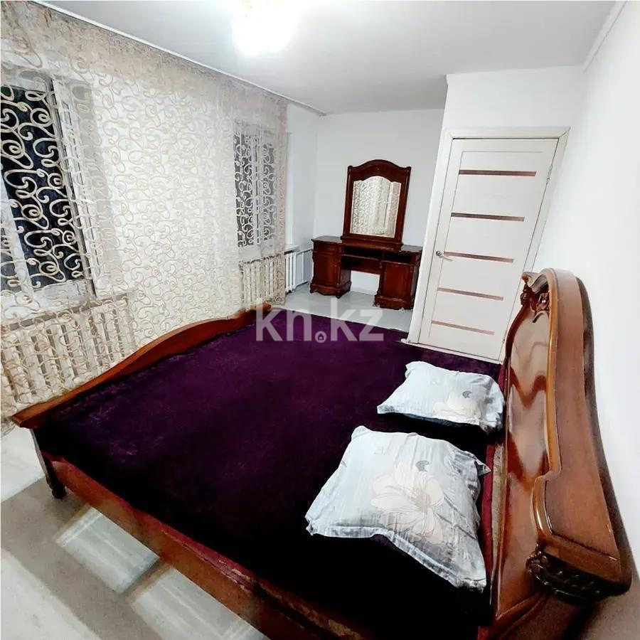 Продажа 3-комнатной квартиры, 58 м², ул. Валиханова, дом  13 в Алматы - фото 2