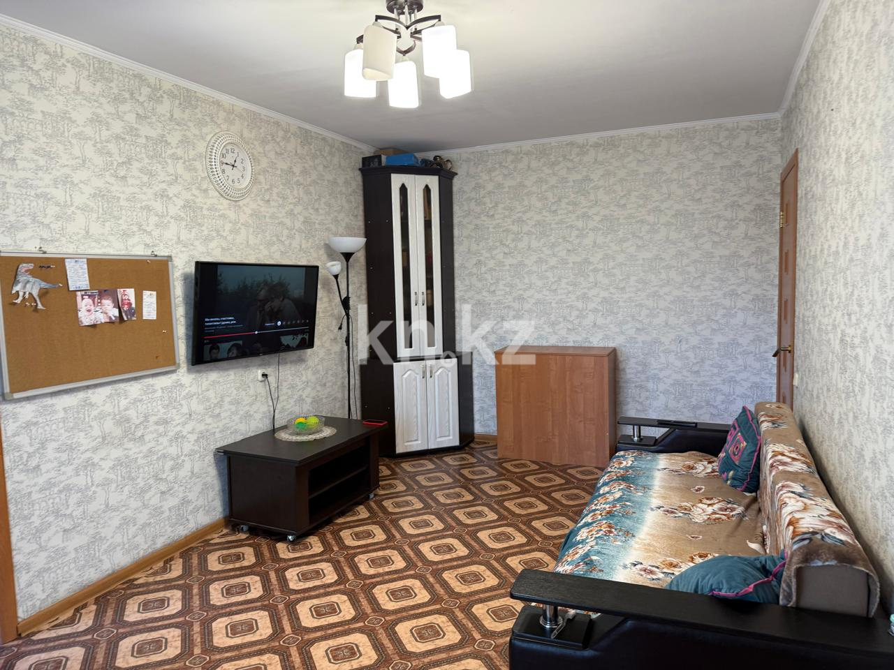 Продажа 3-комнатной квартиры, 56 м², пр. Назарбаева, дом  76 - Продажа квартир в Караганде фото 1 из 11