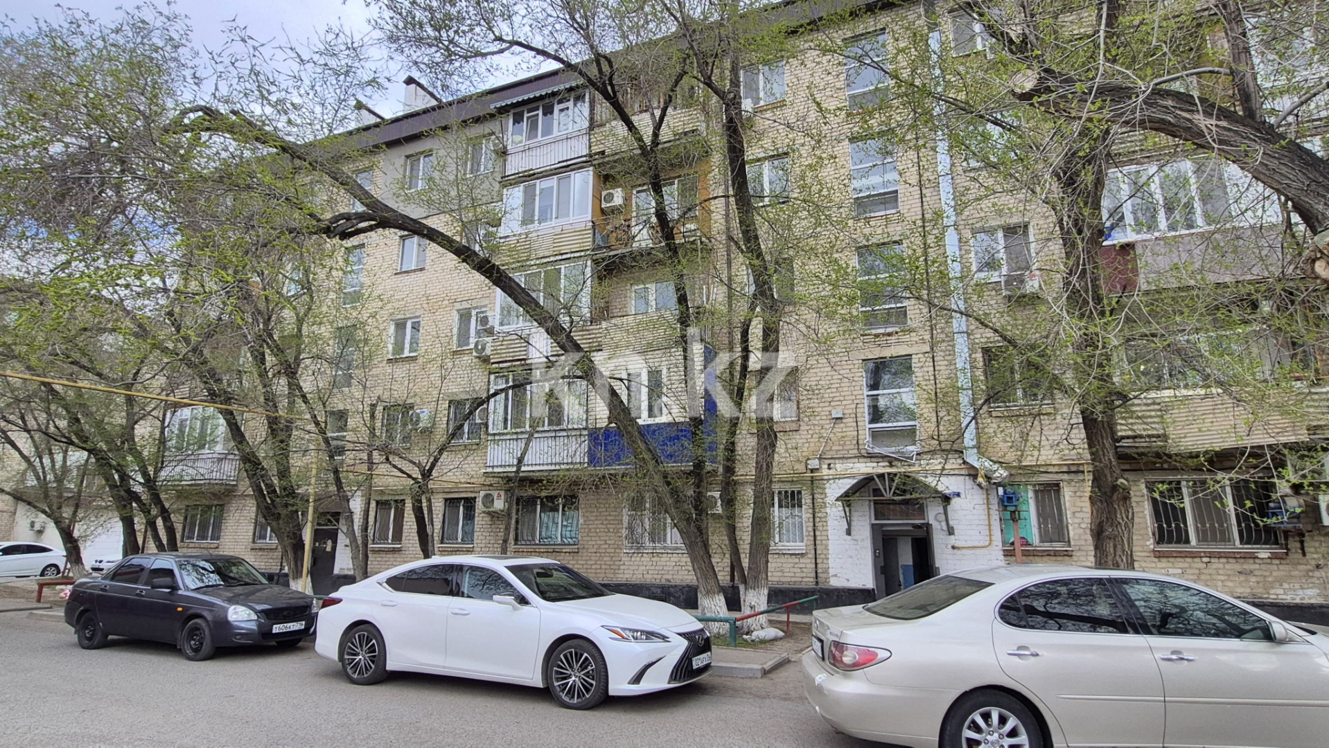 Продажа 2-комнатной квартиры, 43 м², Махамбета, дом  109 - Продажа и аренда недвижимости в Атырау фото 1 из 20
