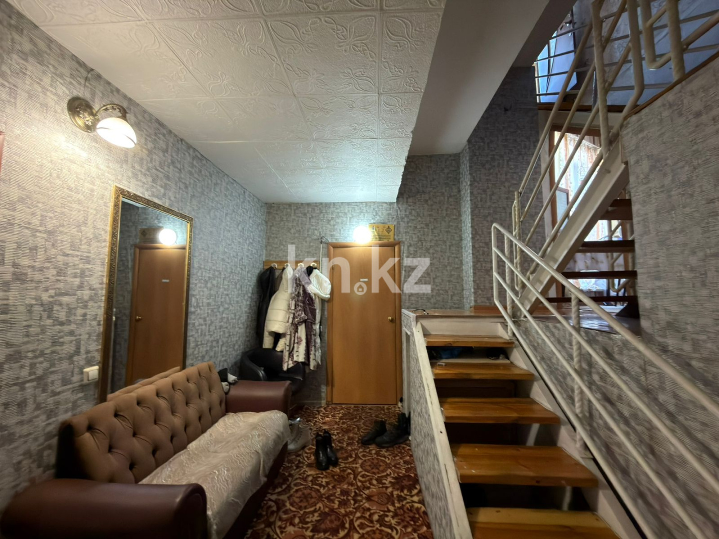 Продажа 9-комнатного дома, 238 м² - Продажа пятикомнатных и более домов, коттеджей в Астане фото 13 из 18