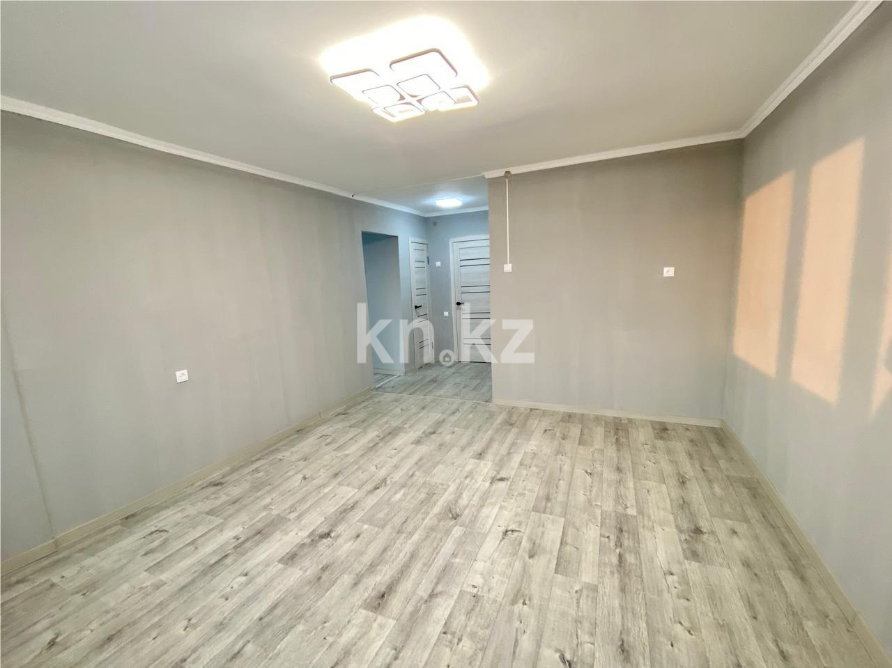 Продажа 1-комнатной квартиры, 35 м², пр. Бухар-жырау - Продажа квартир в Караганде фото 2 из 10