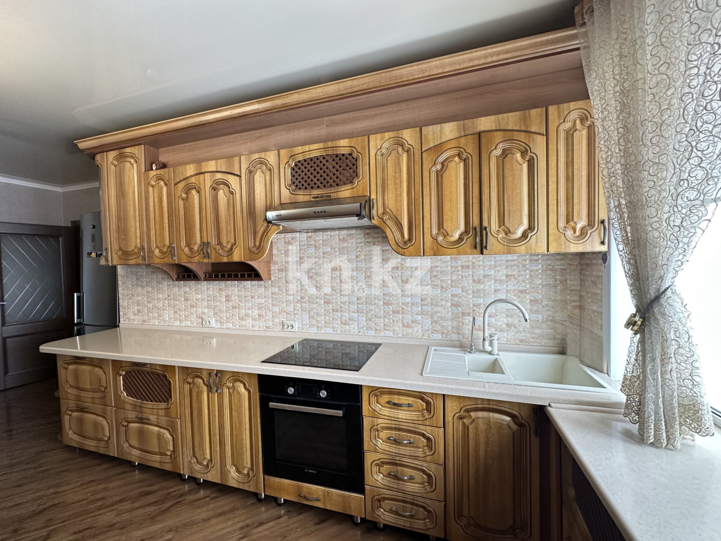 Аренда 3-комнатной квартиры, 117 м², пр. Шахтеров, дом  60 - Аренда  трехкомнатных квартир помесячно в Караганде фото 4 из 40