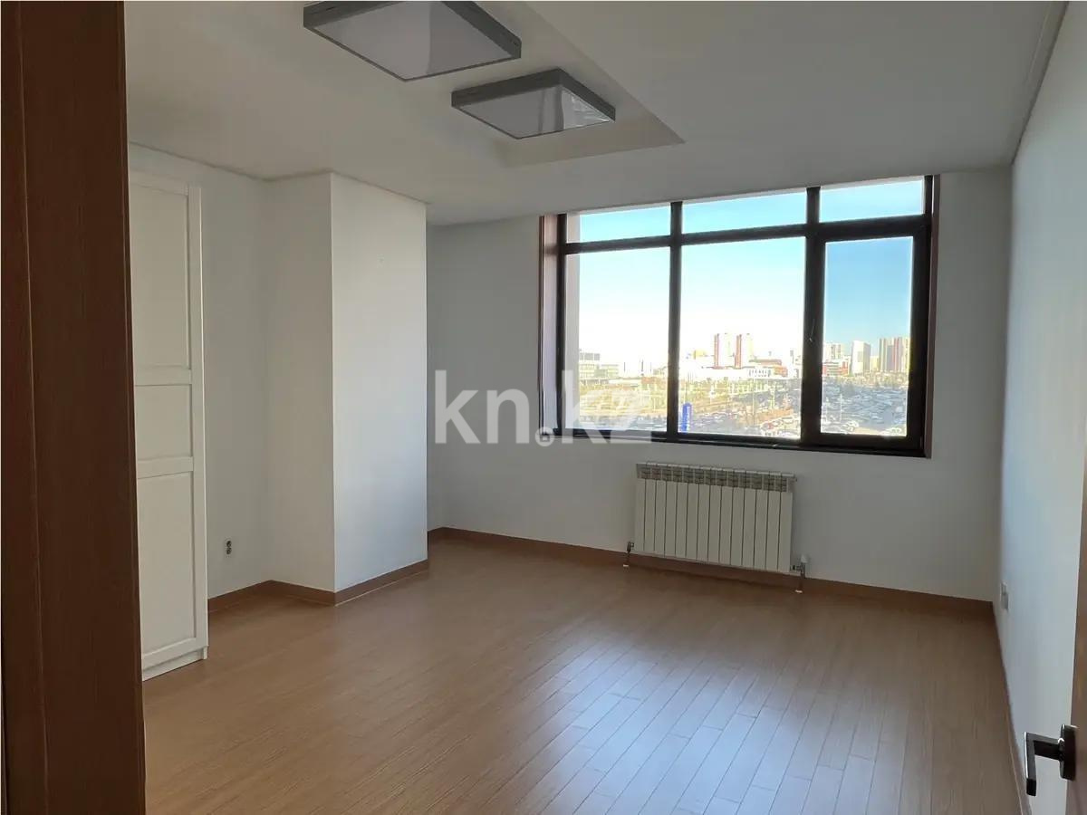 Продажа 3-комнатной квартиры, 104 м², пр. Кошкарбаева, дом  2 - Продажа  трехкомнатных квартир в Астане без посредников фото 2 из 5