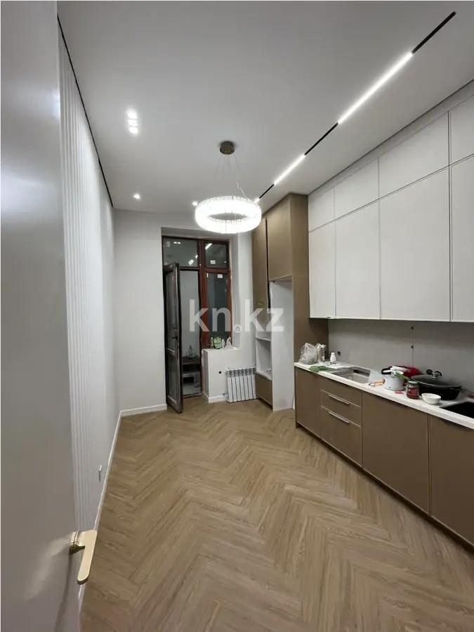 Продажа 2-комнатной квартиры, 75.1 м², ул. Аманжолова, дом  22а в Астане - фото 2