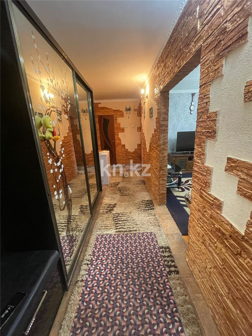 Продажа 3-комнатной квартиры, 65 м², пр. Республики, дом  18 в Караганде - фото 13