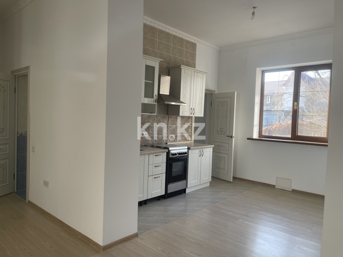 Продажа 4-комнатного дома, 93 м², ул. Карасай батыра, дом  42/1 - Продажа и аренда недвижимости в Алматинской области фото 2 из 9