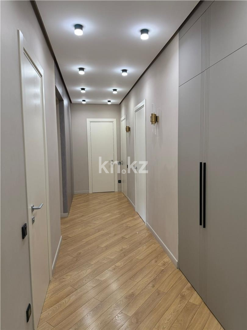 Продажа 4-комнатной квартиры, 117 м² - Недвижимость в Караганде фото 7 из 15