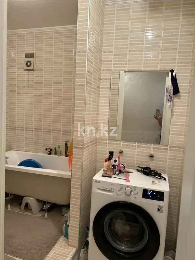 Продажа 3-комнатной квартиры, 59.3 м², мкр-н 9, дом  25 в Алматы - фото 4