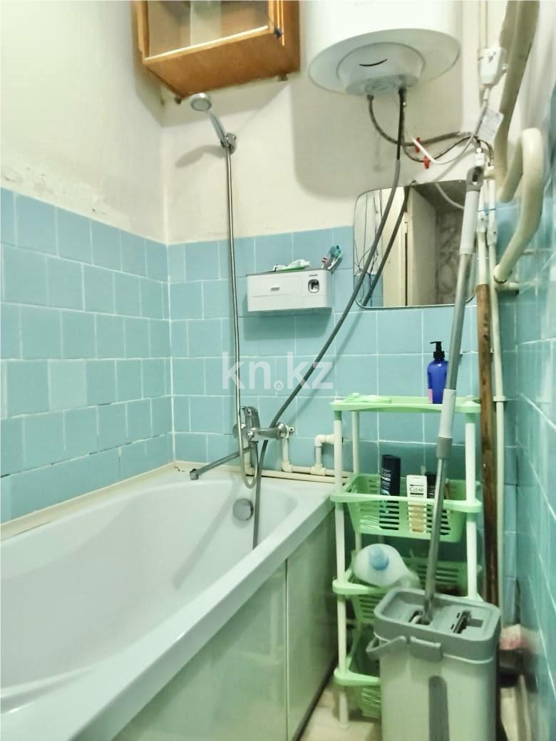Продажа 2-комнатной квартиры, 44 м², мкр-н 14, дом  3 в Караганде - фото 12