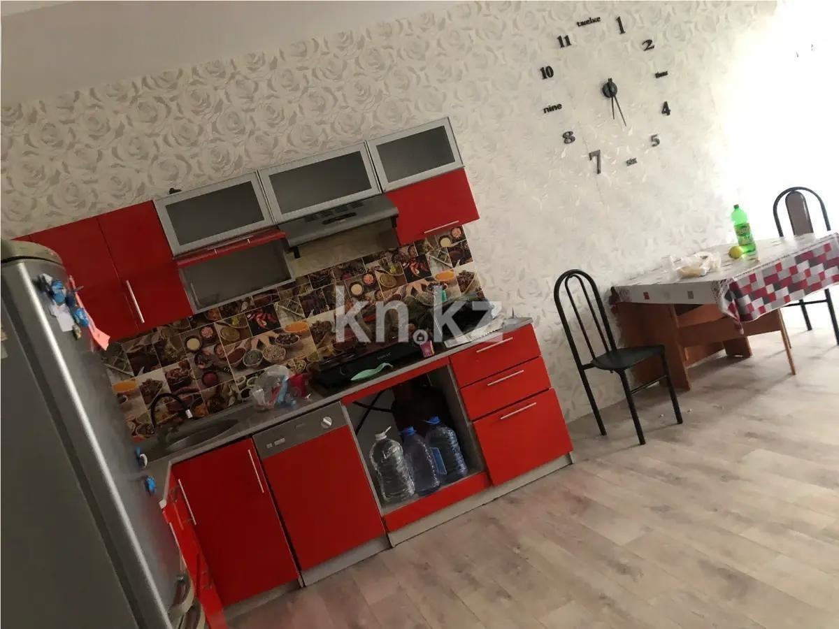 Продажа 3-комнатной квартиры, 97 м², мкр-н Голубые Пруды, дом  10/1 в Караганде - фото 3