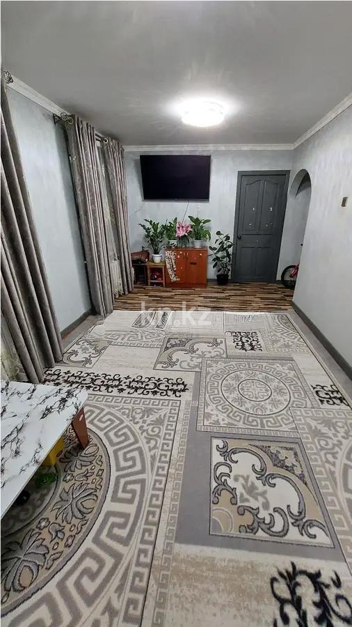 Продажа 3-комнатной квартиры, 55 м², мкр-н 8, дом  79 - Продажа  трехкомнатных квартир в Алматы с фото фото 1 из 6