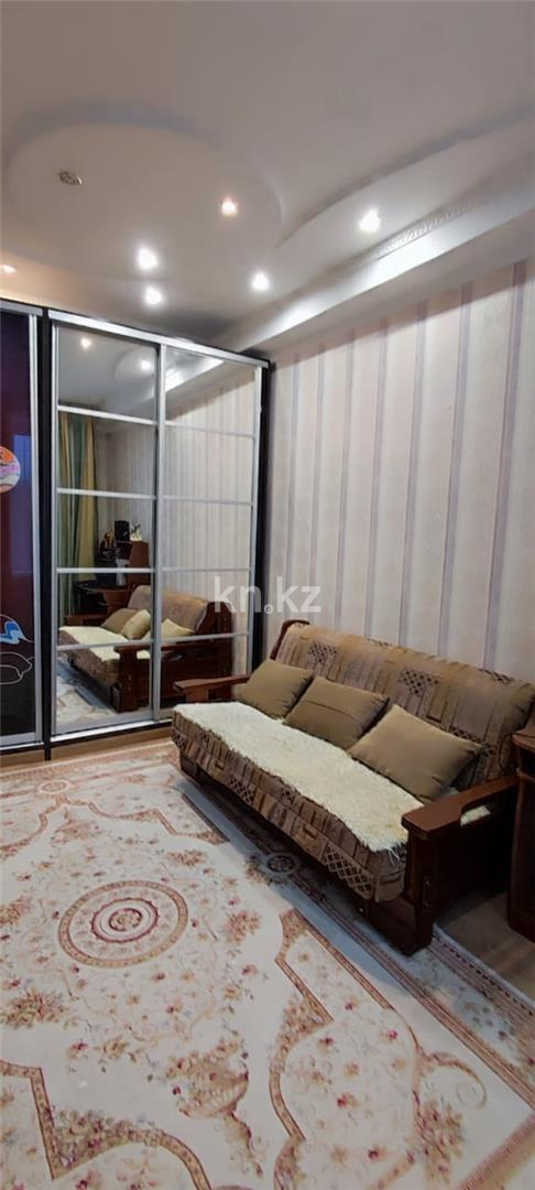 Продажа 3-комнатной квартиры, 68 м², пр. Бухар-жырау, дом  28 в Караганде - фото 9