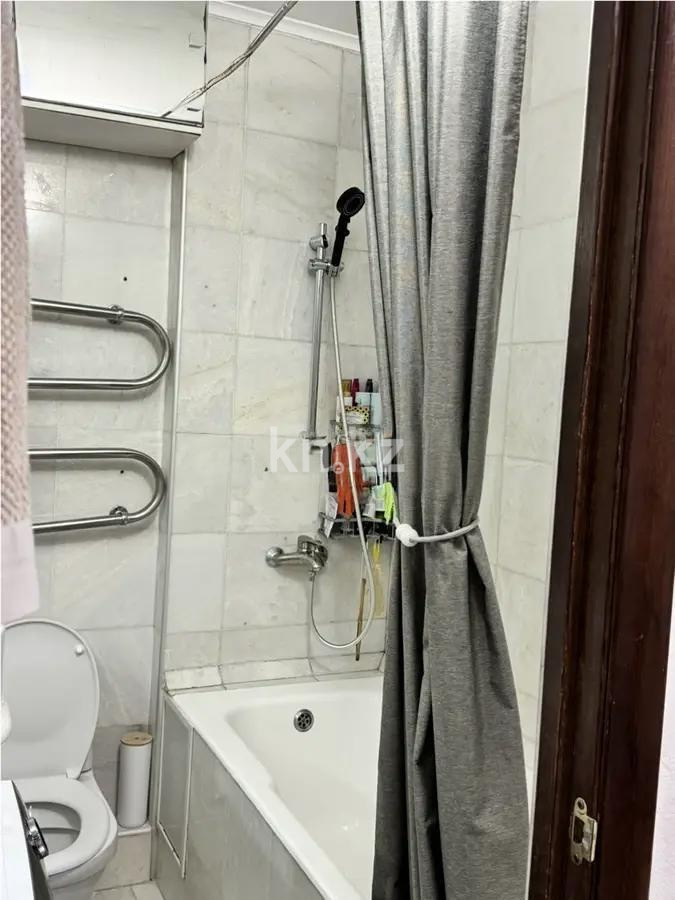 Продажа 1-комнатной квартиры, 45 м², мкр-н Мамыр-4, дом  300 в Алматы - фото 3