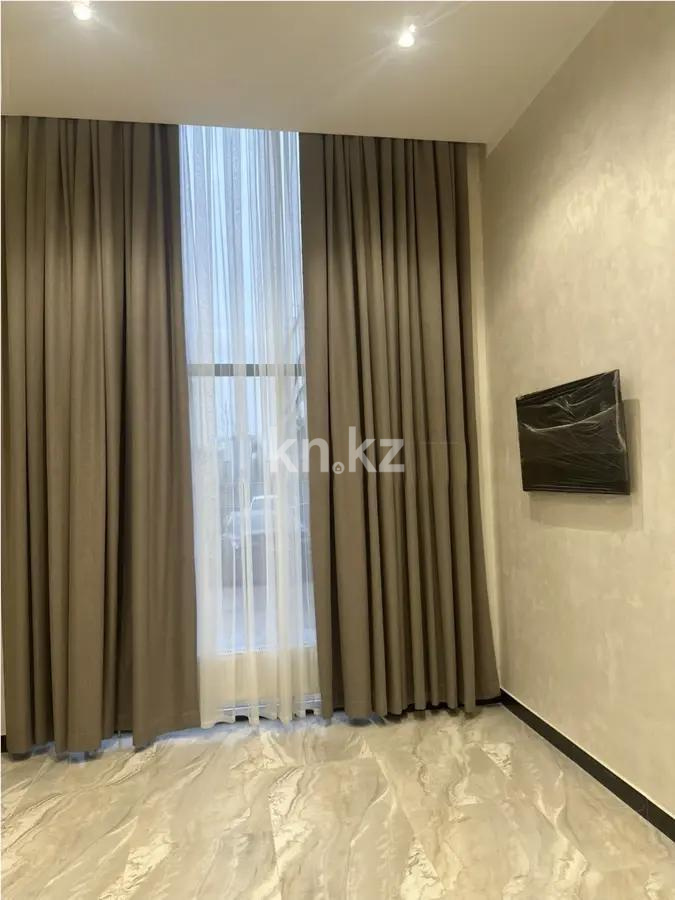 Продажа 1-комнатной квартиры, 40 м², ул. Байтурсынова, дом  32 в Астане