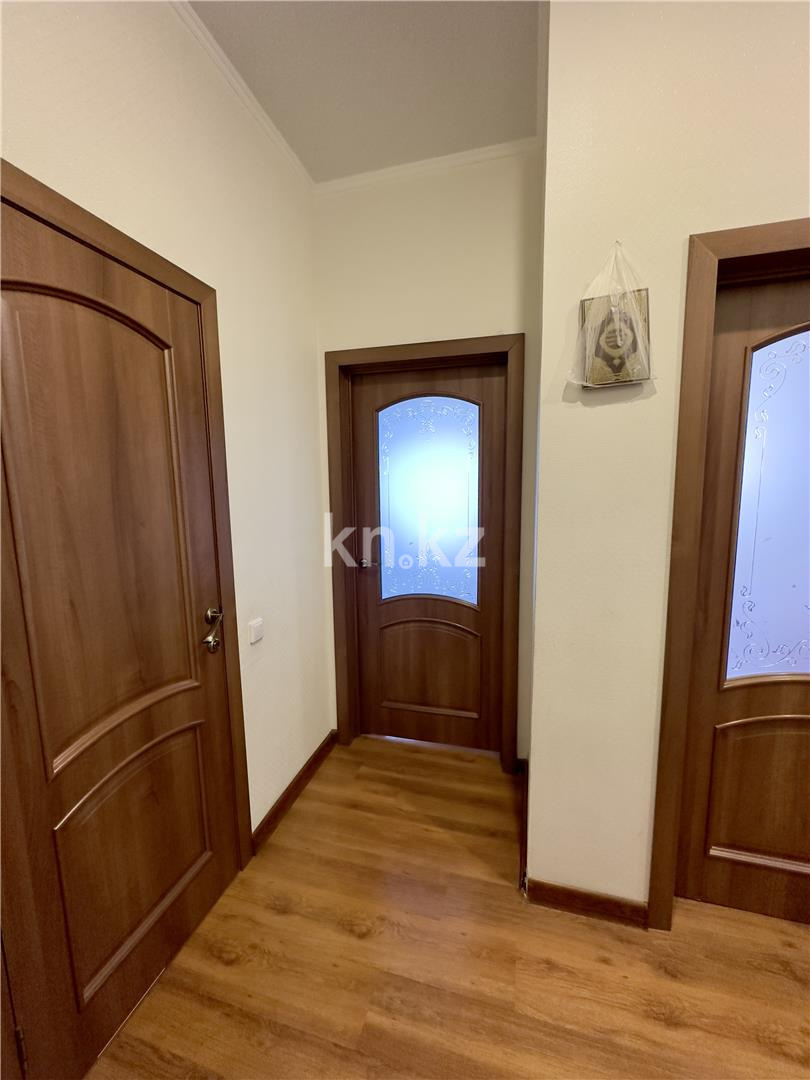 Продажа 2-комнатной квартиры, 61 м², мкр-н Степной-2 - Продажа  двухкомнатных квартир в Караганде фото 12 из 18