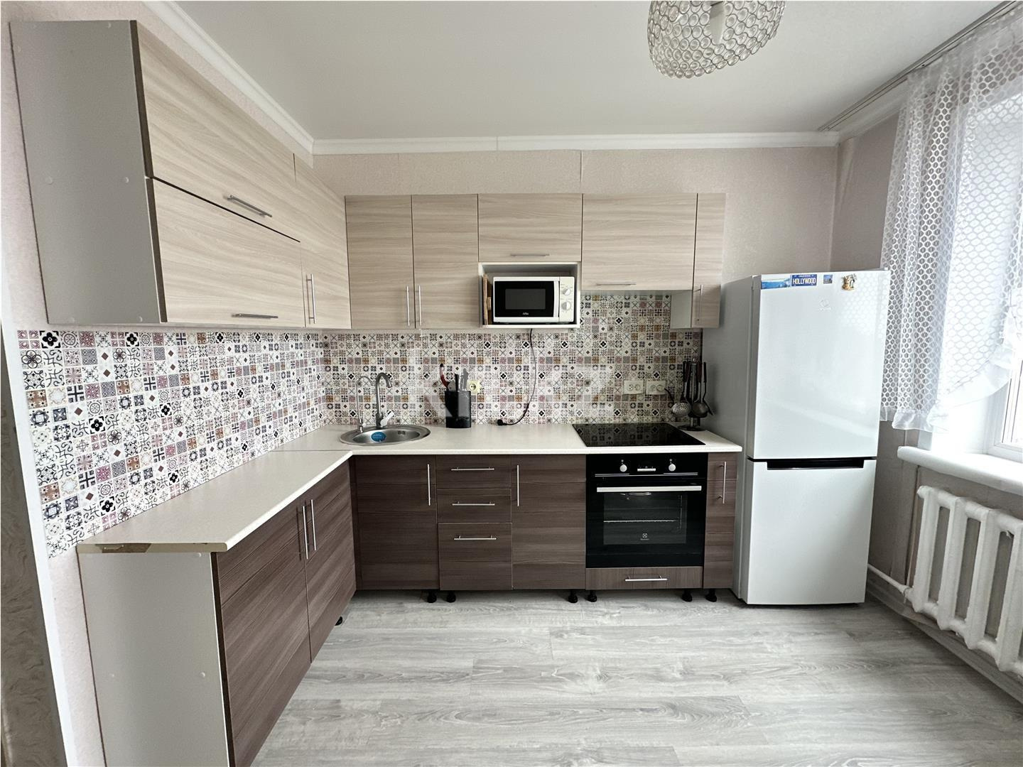 Продажа 1-комнатной квартиры, 42 м² - Продажа  однокомнатных квартир в Караганде на Юго-Востоке фото 1 из 11