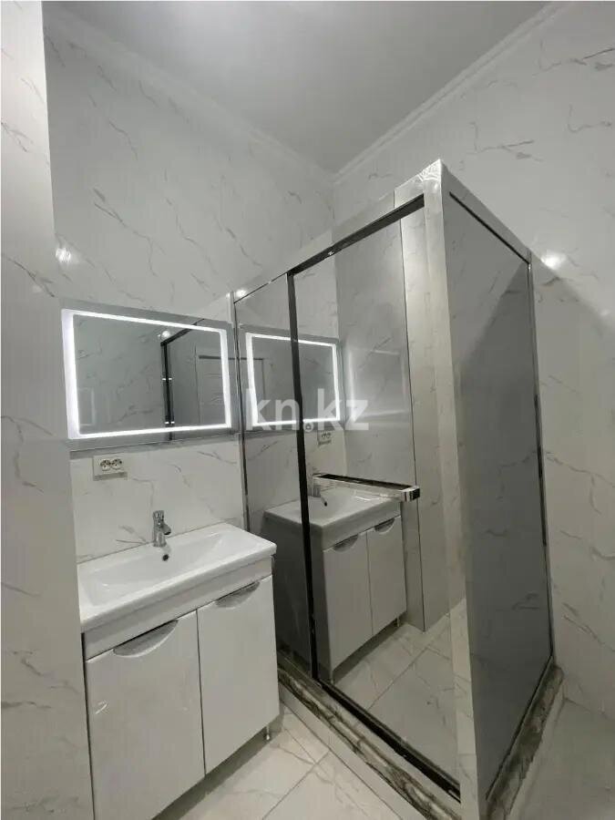 Продажа 2-комнатной квартиры, 65 м² в Алматы - фото 3