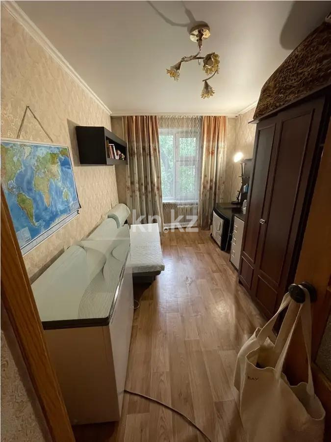 Продажа 3-комнатной квартиры, 60 м², 11 мкр., дом  14А в Алматы - фото 3