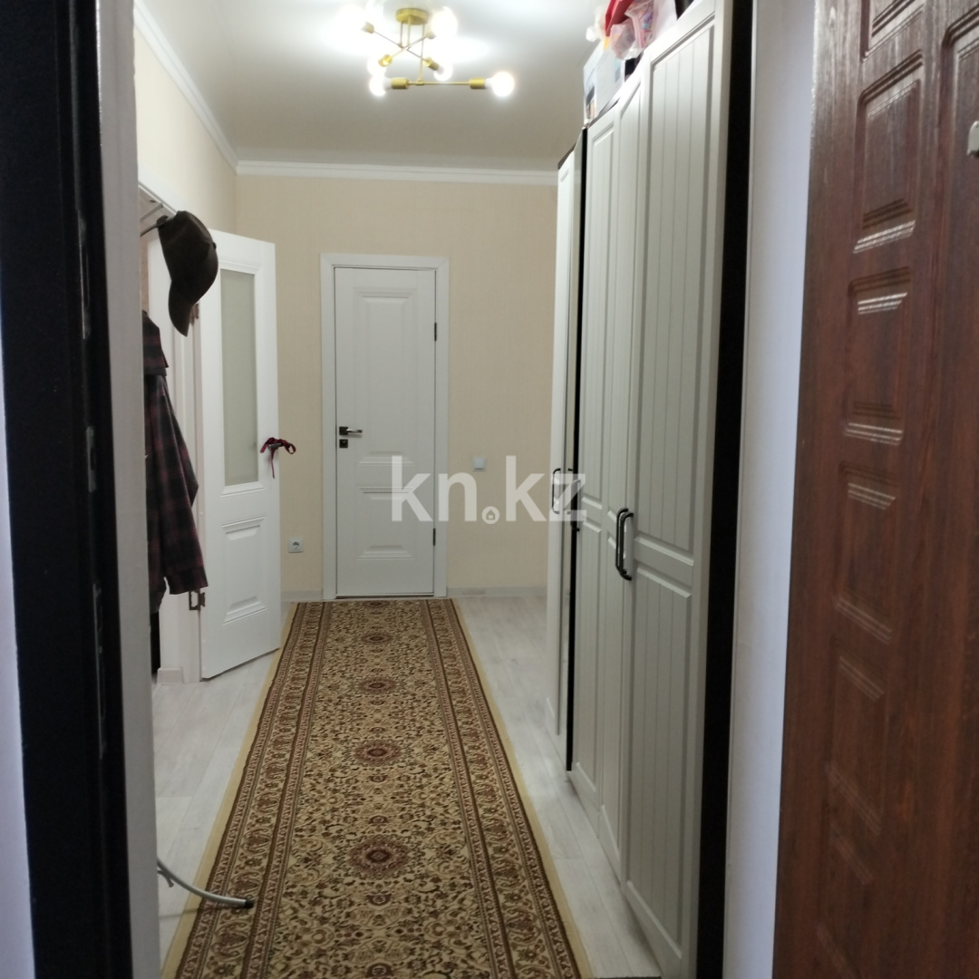 Продажа 2-комнатной квартиры, 58 м², мкр. Нур-Актобе, дом  32 - Продажа квартир в Актобе фото 1 из 9