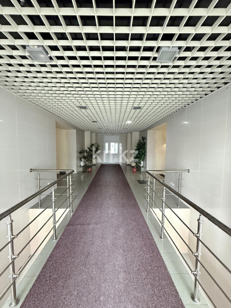 Продажа 3-комнатной квартиры, 130 м², ул. Достык, дом  5/1 - ул. Сауран в Астане - фото 37