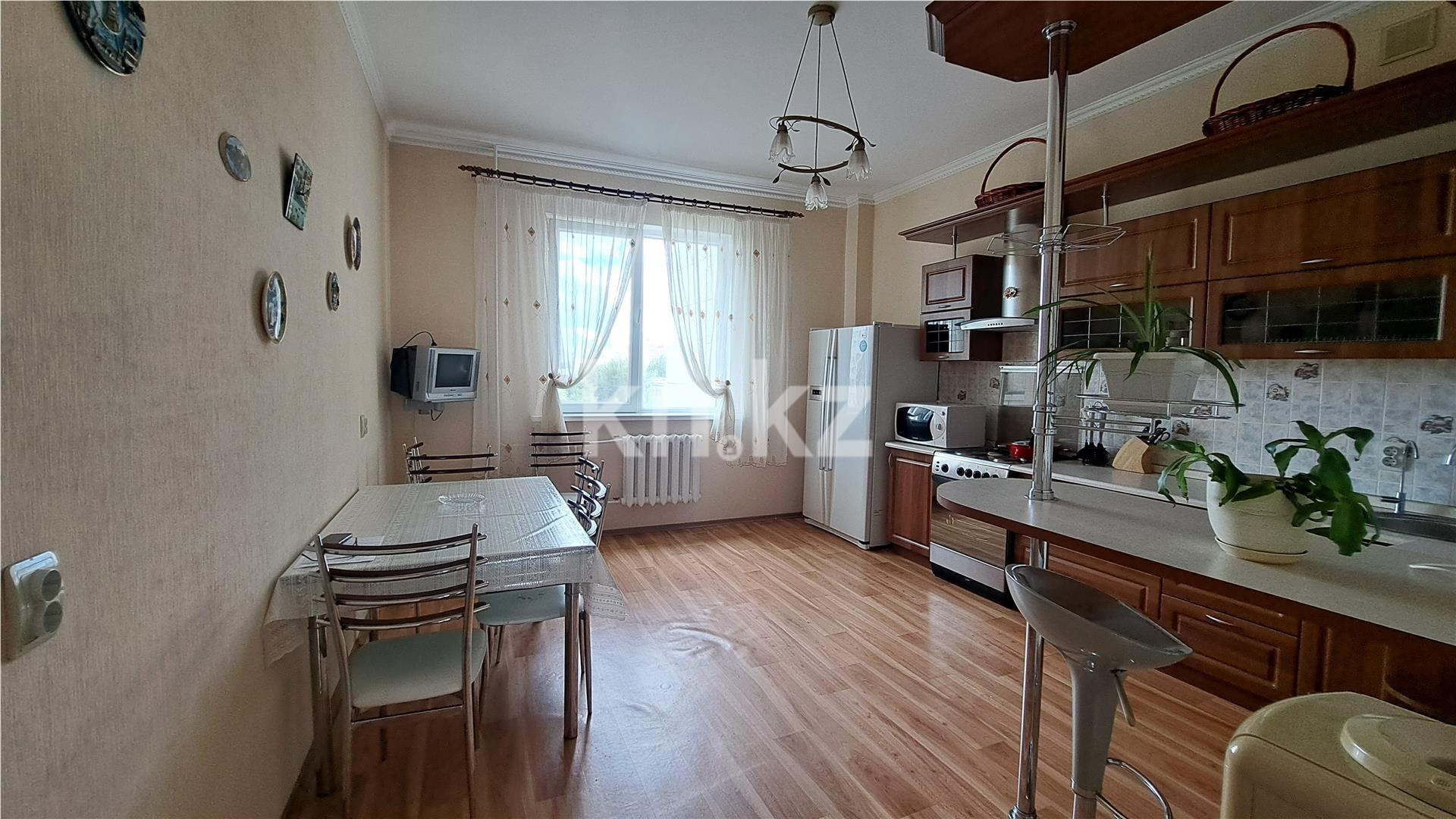 Продажа 3-комнатной квартиры, 105 м², ул. Иманова, дом  10/1 - Продажа квартир в Астане фото 8 из 16