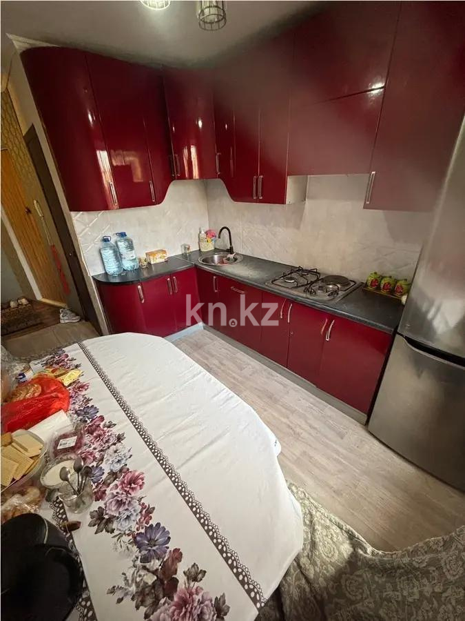 Продажа 3-комнатной квартиры, 64 м², 15-й мкр., дом  26/3 в Караганде - фото 4