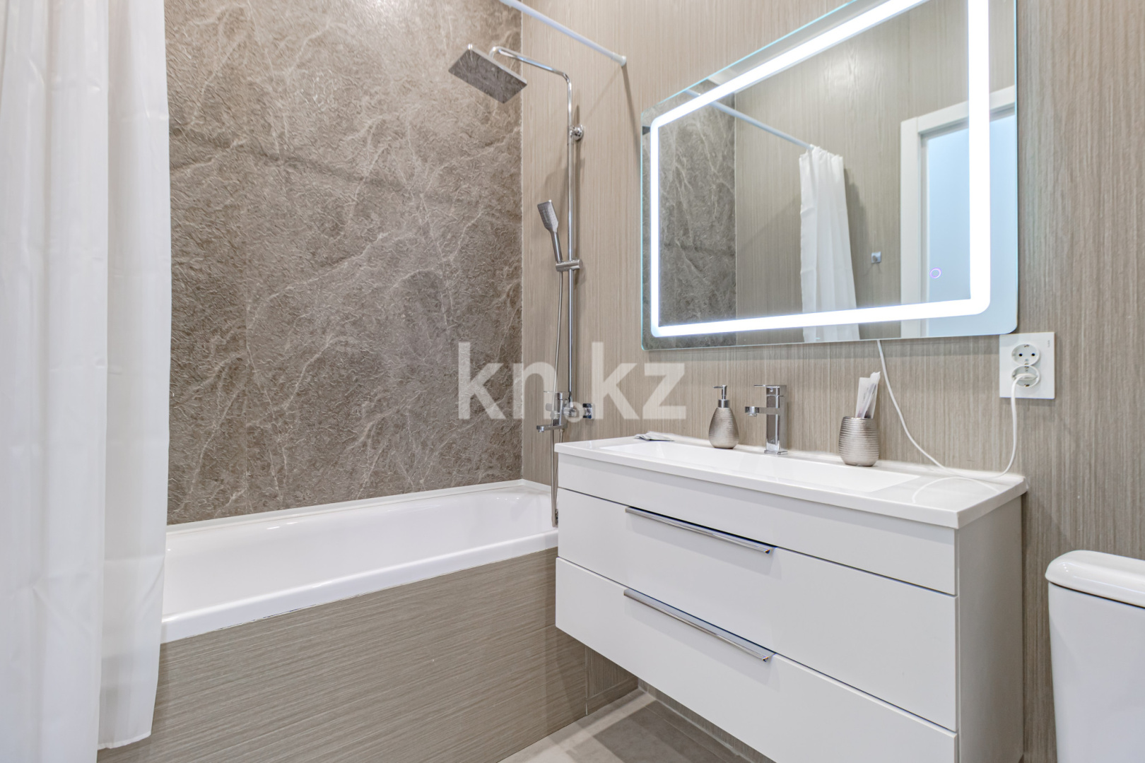 Аренда 2-комнатной квартиры посуточно, 60 м² - Аренда квартир посуточно в Астане в р-не Есиль фото 8 из 24