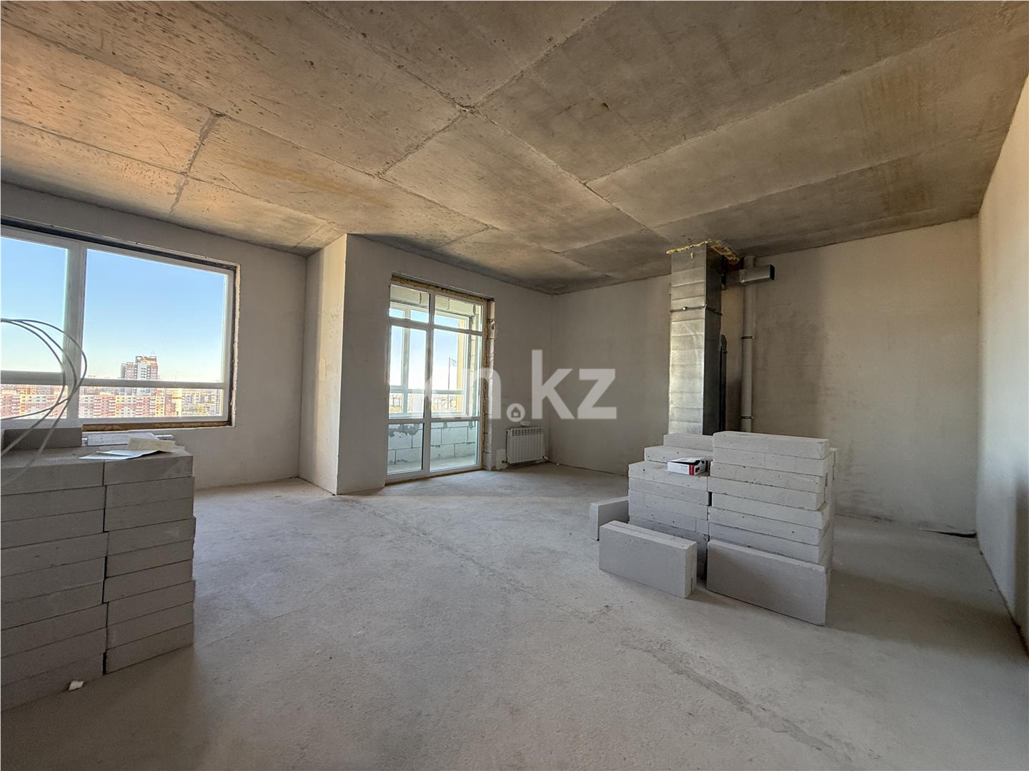 Продажа 1-комнатной квартиры, 43 м², ул. Ашимова, дом  7/1 в Караганде