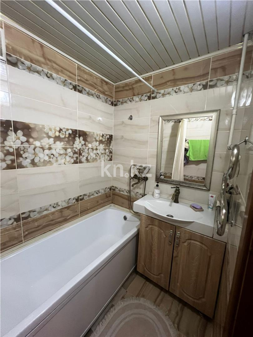 Продажа 4-комнатной квартиры, 75 м², ул. Академическая - Продажа квартир в Караганде фото 12 из 18