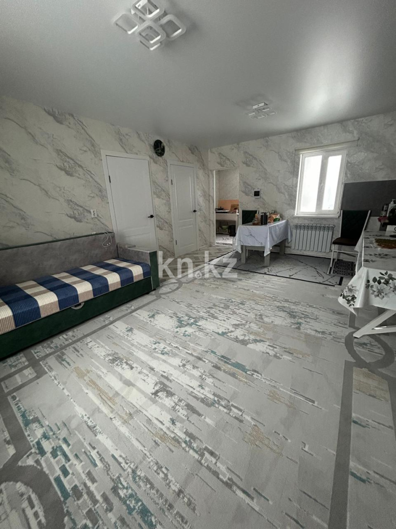 Продажа 2-комнатного дома, 70 м², Мухамедханова, дом  37 - Продажа жилой и коммерческой недвижимости в Усть-Каменогорске фото 3 из 19