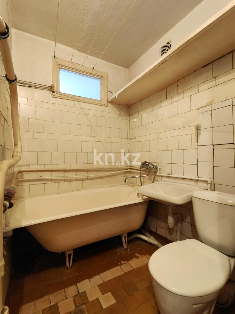 Продажа 2-комнатной квартиры, 41 м², ул. Алиханова, дом  28/1 - Продажа квартир в Караганде фото 18 из 24