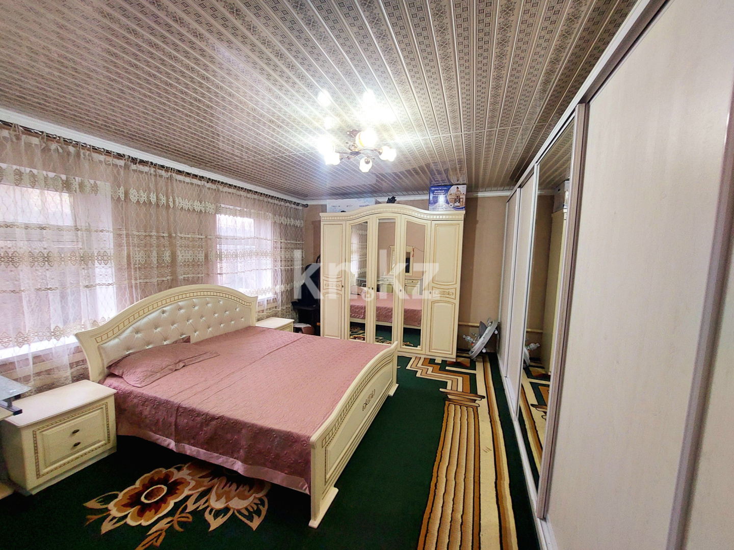 Продажа 4-комнатного дома, 200 м², ул. Толе би, дом  80 - Продажа квартир в Шымкенте фото 17 из 28