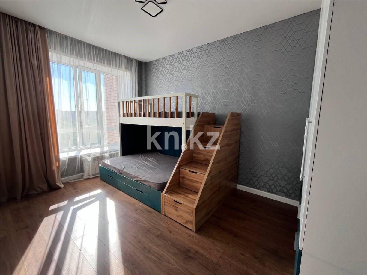 Продажа 4-комнатной квартиры, 94 м², ул. Муканова - Продажа  четырехкомнатных квартир в Караганде фото 14 из 37