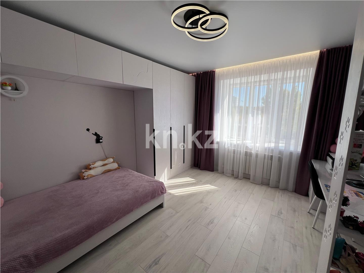 Продажа 3-комнатной квартиры, 100 м², ул. Дюсембекова - Продажа  трехкомнатных квартир в Караганде фото 6 из 21