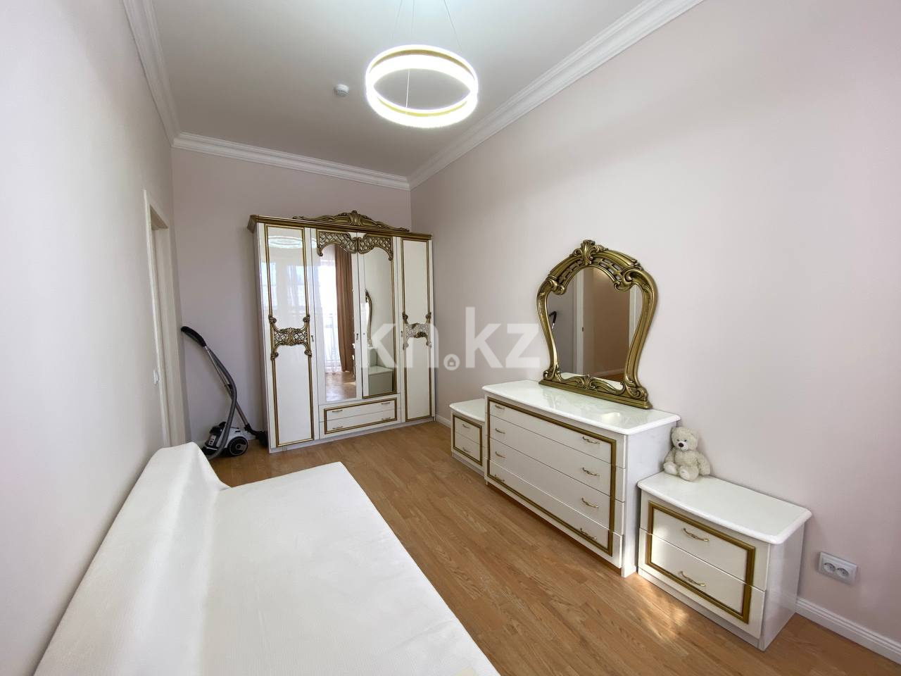 Продажа 2-комнатной квартиры, 60 м² в Астане