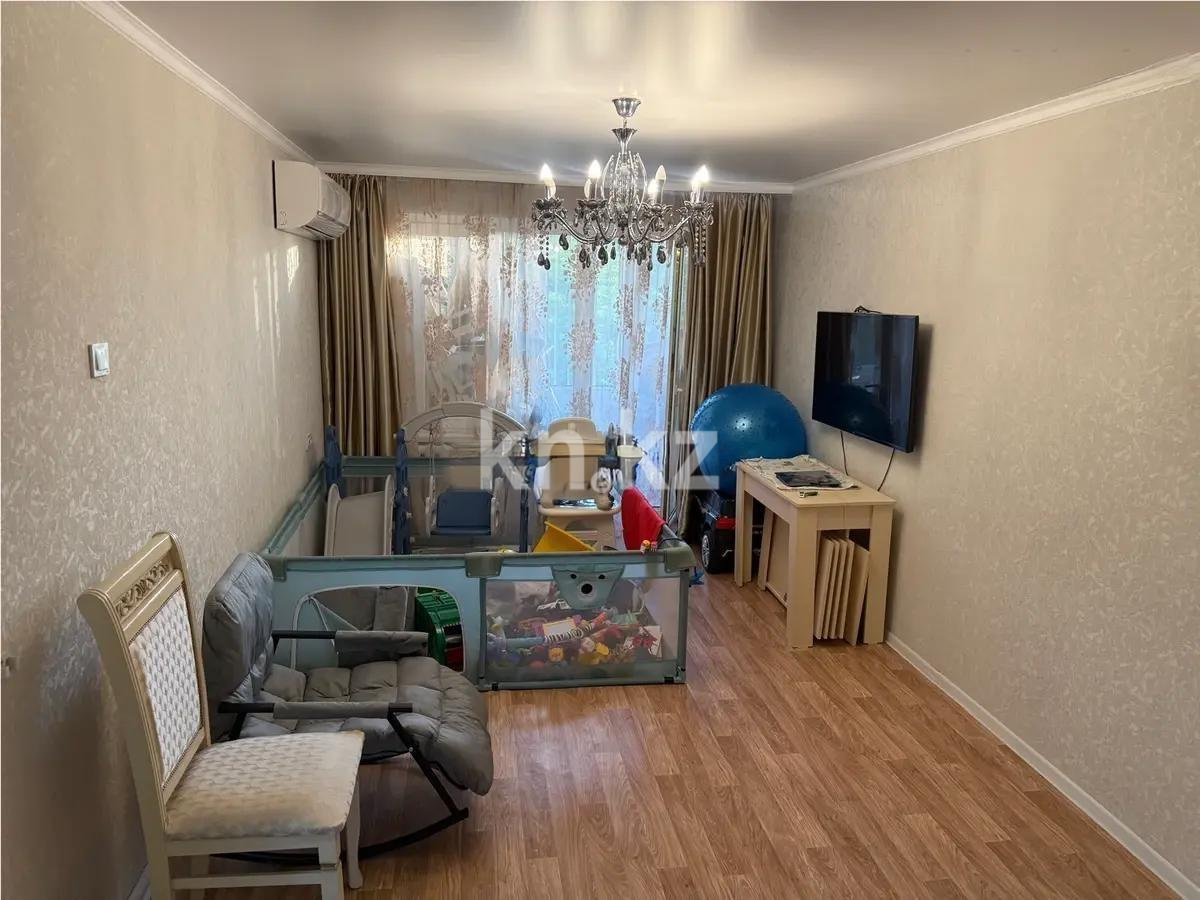 Продажа 3-комнатной квартиры, 59 м², мкр-н Аксай-2, дом  55 - Продажа квартир в Алматы фото 1 из 5
