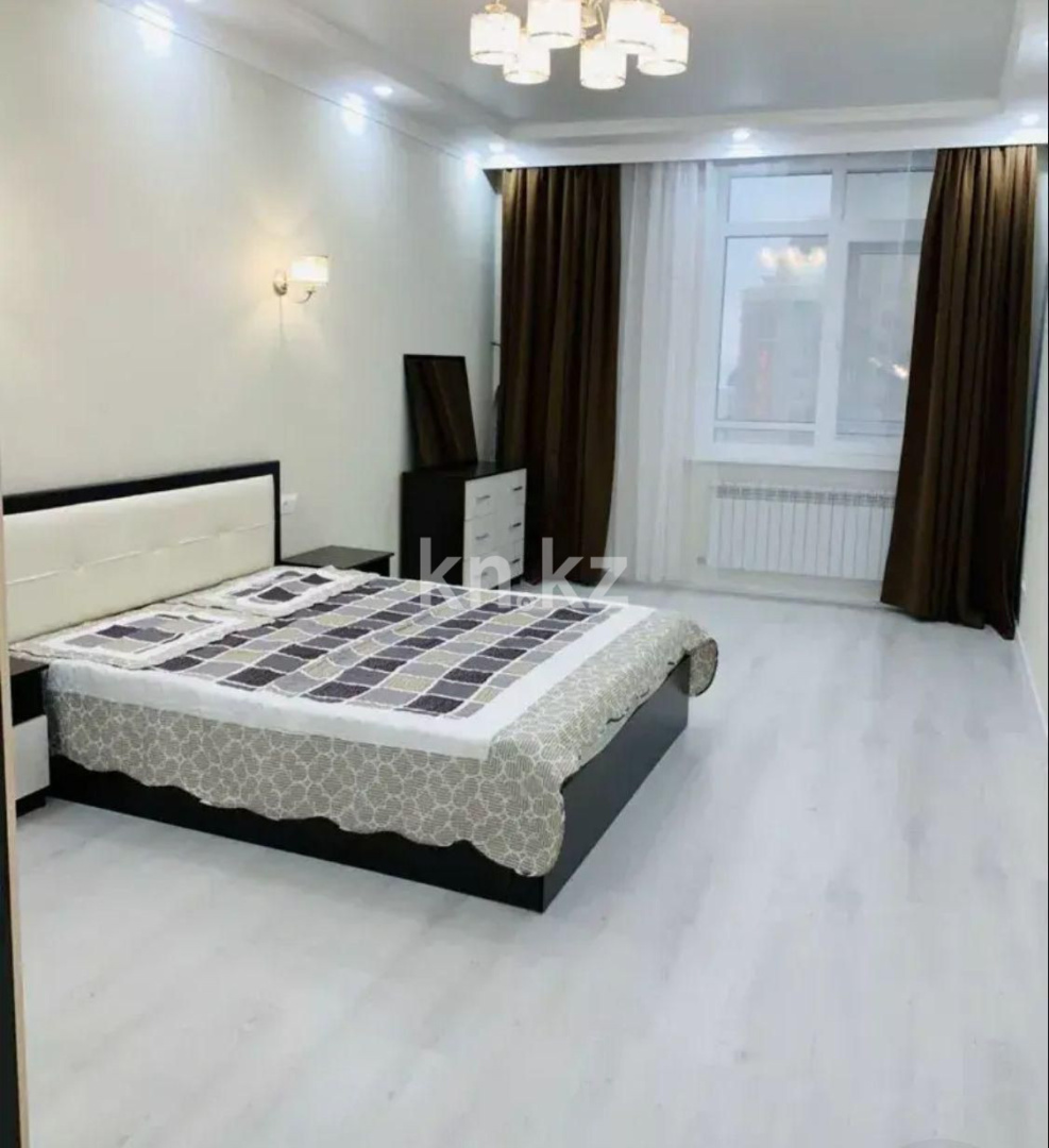 Аренда 3-комнатной квартиры, 145 м², ул. Байтурсынова, дом  1 - Аренда квартир помесячно в Астане с фото фото 1 из 3