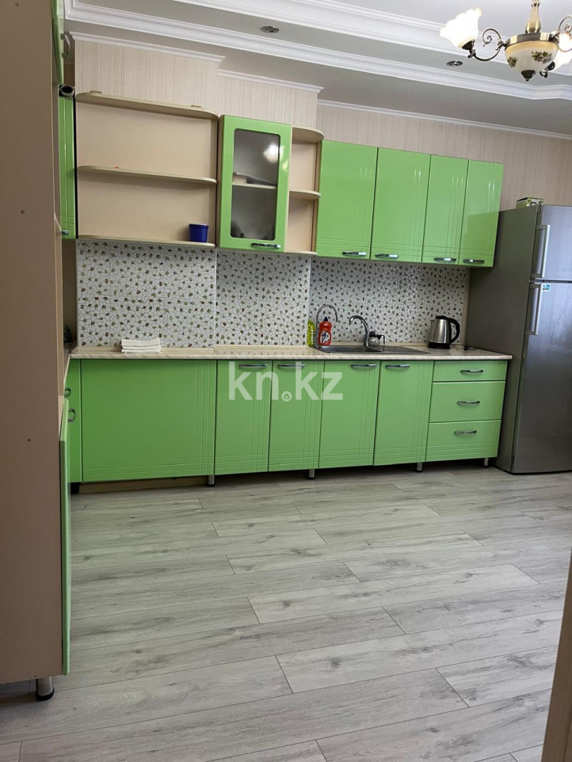 Продажа 4-комнатной квартиры, 105 м², ул. Сауран, дом  3/1 - район Абу Даби плазы - Продажа квартир в Астане фото 1 из 18