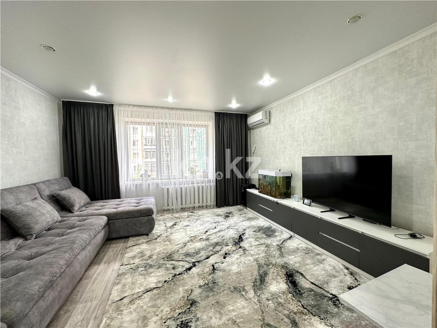 Продажа 2-комнатной квартиры, 52 м², пр. Шахтеров, дом  5 - Продажа квартир в Казахстане фото 1 из 14