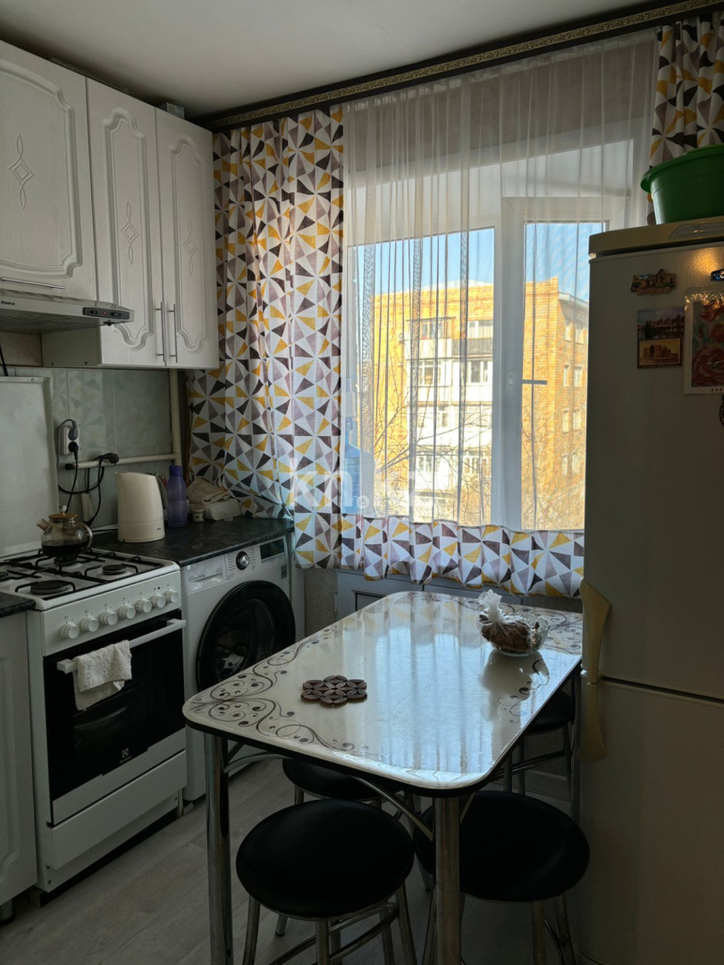 Продажа 2-комнатной квартиры, 48 м², 21-й мкр., дом  30 - Продажа квартир в Караганде фото 6 из 8