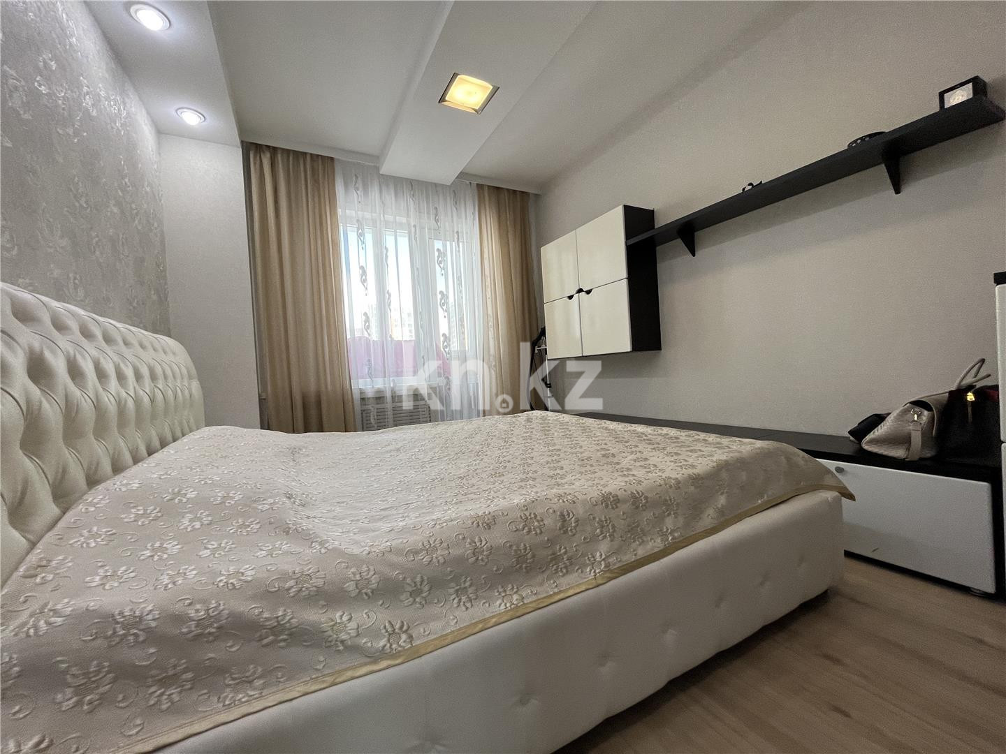 Продажа 3-комнатной квартиры, 95 м², пр. Республики в Караганде - фото 11