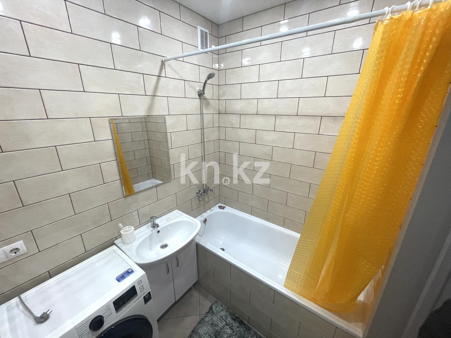 Аренда 2-комнатной квартиры посуточно, 1 м², ул. Жамбыла Жабаева, дом  44 - Аренда квартир посуточно в Петропавловске фото 9 из 10